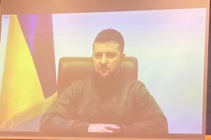 ゼレンスキー大統領のオンライン中継演説