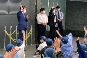 成増小学校の国会見学