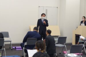 ヨガ議員連盟 講演会と実技講習会を開催