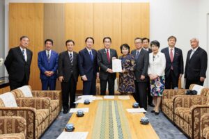 自民党の外交調査会と領土に関する特別委員会より