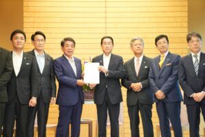 教育立国推進協議会の第一次提言「教育の無償化に向けた提言」を岸田文雄内閣総理大臣に申入れ