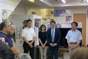 河野ゆうき候補当選