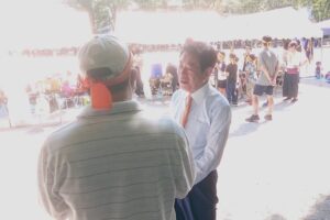 連休中日、地域での活動