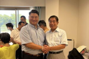 児童養護施設の川奈臨海学園を激励訪問