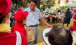 土日で16カ所の納涼盆踊り大会に行きました