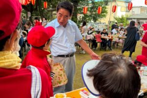 土日で16カ所の納涼盆踊り大会に行きました